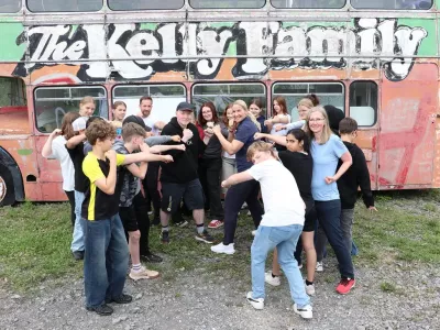 20 Kinder und Jugendliche aus der Boxgruppe sind eingeladen: Ein Tag bei Joey Kelly auf seinem Eventhof Lohmarhohn